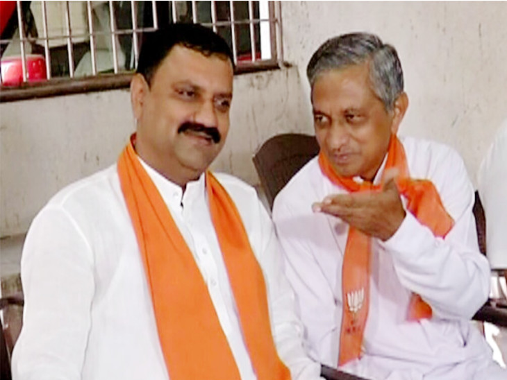 File photo of Gujarat Pradesh BJP Vice President Bharat Boghra (left) and former Minister Kunwarji Bawaliya (right).