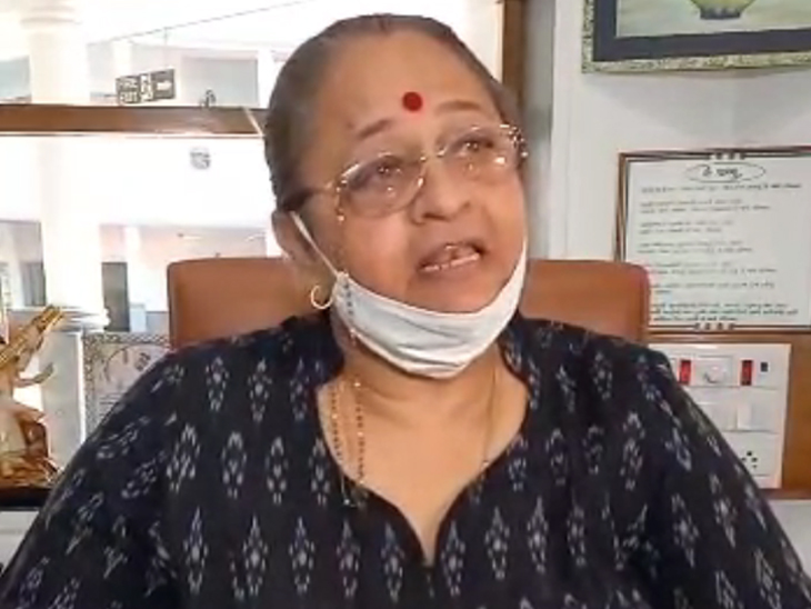 કુસુમ વિદ્યાલયનાં શાળા-સંચાલિકા