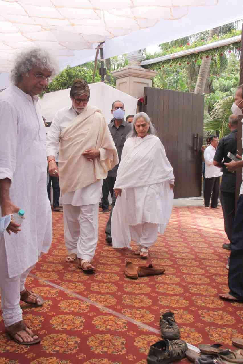 અમિતાભ બચ્ચન-જયા બચ્ચન.