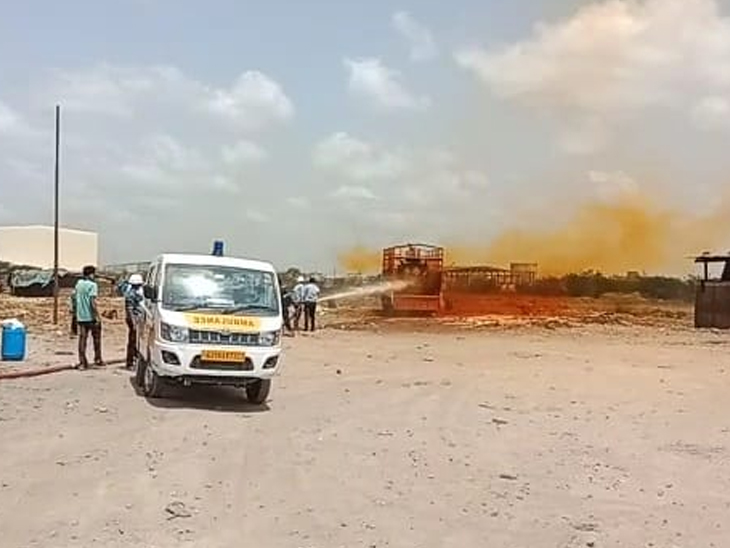 Three affected by Bromine gas leak in Tempo at Panoli GIDC's company