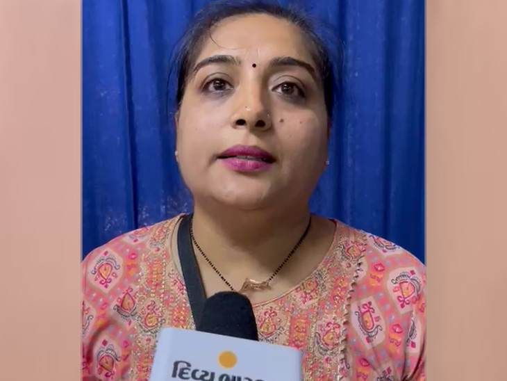 માતા હિનાબેન ચાંગેલા.