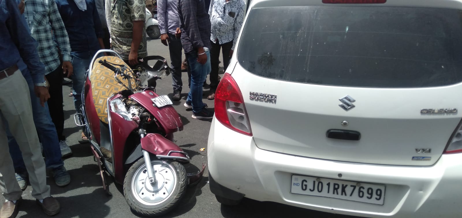 20yearold girl killed in car crash near Sector21 police station in