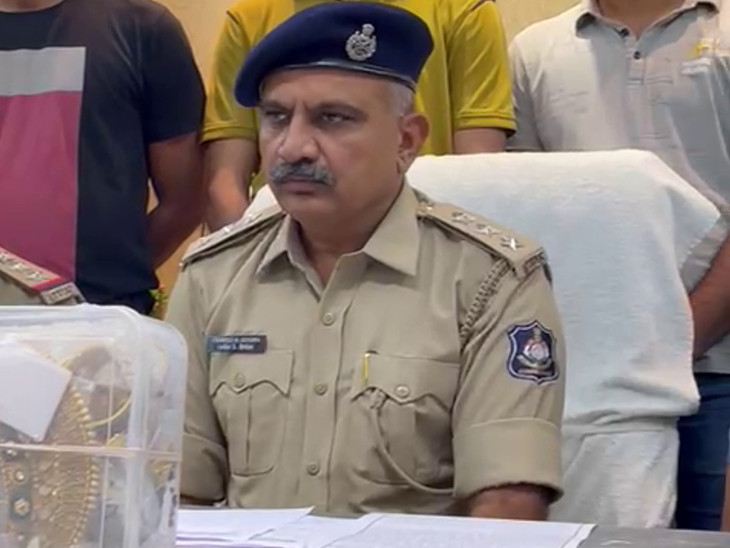 ACP પ્રમોદ દિયોરા.