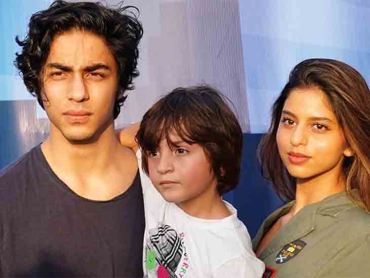 Aryan Khan Shared A Picture With His Younger Siblings On Social Media aryan-khan-shared-a-picture-with-his-younger-siblings-on-social-media