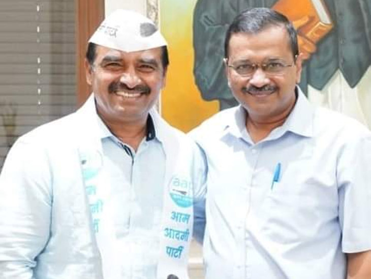 અરવિંદ કેજરીવાલ સાથે જગમાલ વાળા.