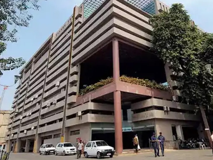 As many as five 33storey residential buildings will be constructed in