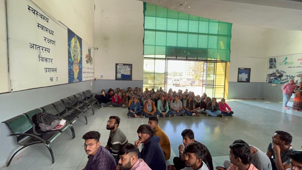 NSUI અને વિદ્યાર્થિઓનું હલ્લાબોલ