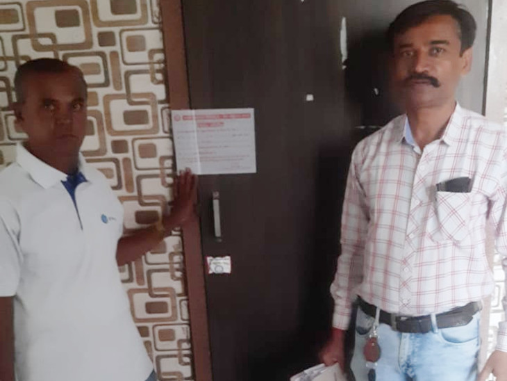 The tax collection branch sealed 16 properties today | રાજકોટના સમાચાર: વેરા વસુલાત શાખાએ આજે 16 મિલકત સીલ, 34 મિલકતને ટાંચ જપ્તીની નોટિસ, 1.71 કરોડની રિકવરી - Rajkot News ...