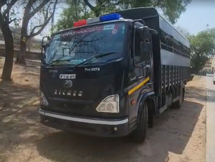 UP Police reached Ahmedabad to retake Atik Ahmed in Umesh Pal murder ...