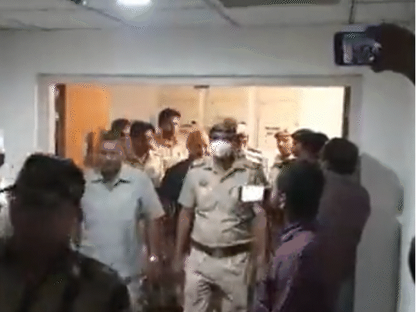 Delhi Liquor Policy Case Rouse Avenue Court Decision, High Court Says On Bail - Show Evidence | મનીષ સિસોદિયાની જ્યુડિશિયલ કસ્ટડી 12 મે સુધી લંબાવાઈ: દિલ્હી લીકર પોલિસી કેસમાં લોકલ ...