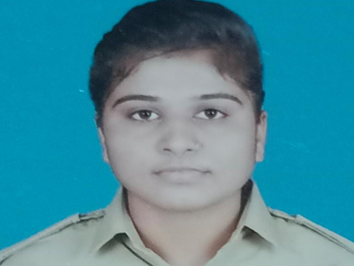 Aphruta constable of Deser police station in Vadodara reported for duty ...
