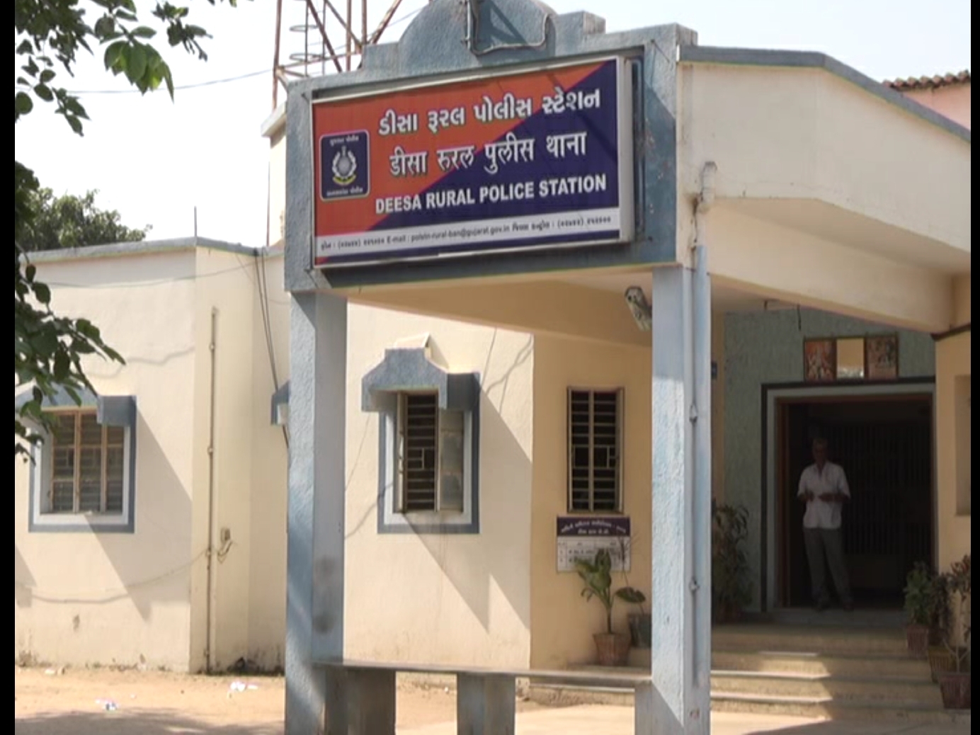 Disa's Lunpur village ignores RTI request, face-to-face fight injures  seven, face-to-face complaints registered at Disa police station