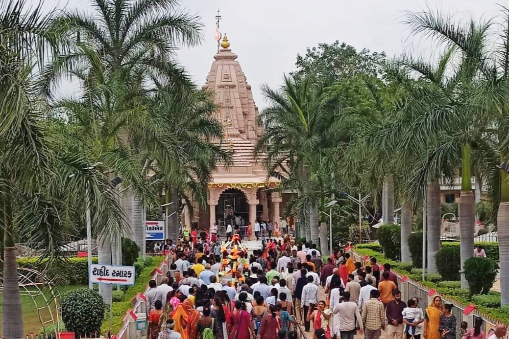 Ghela Somnath Mahadev Temple is full of Shravan festival, rejoicing in the devotee community