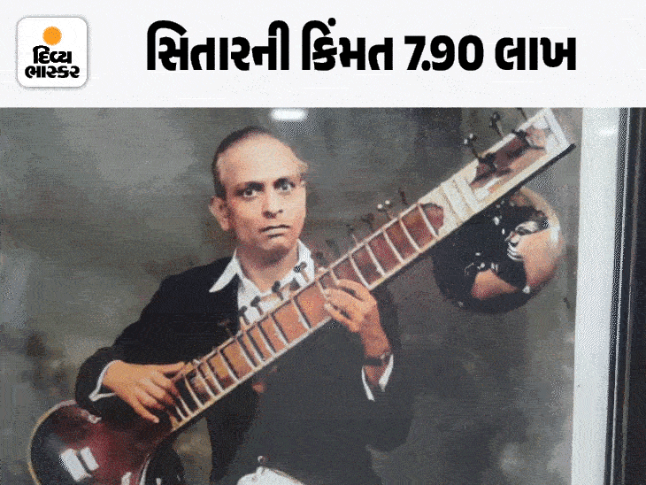 Sr. of Vadodara. Sitar made by Somabhai Mistry in 1960 World's largest