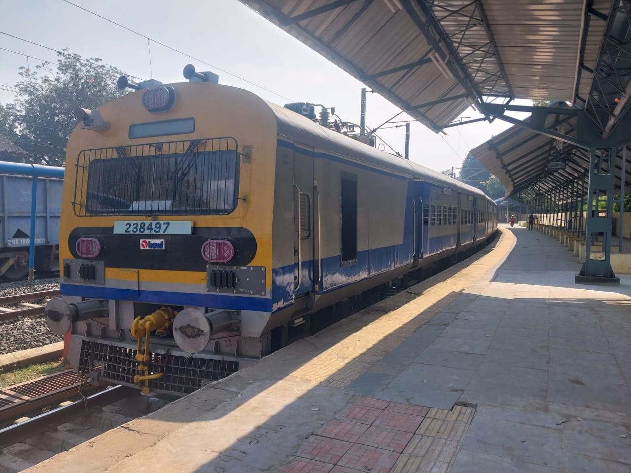 Double track ready on Anand-Godhra railway line, passengers will save ...