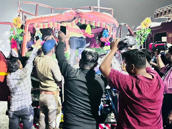 આઈસર એક ટ્રક પાછળ ઘૂસી જતા અકસ્માત