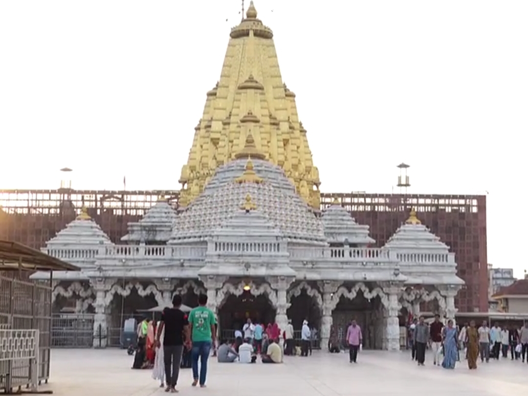 Change in timings of darshan and aarti | દર્શન અને આરતીના સમયમાં ફેરફાર: અંબાજી મંદિરમાં આવતીકાલથી લઈ 6 જુલાઈ 2024 સુધી માતાજીનો અન્નકૂટ થઈ શકશે નહીં - Ambaji News ...