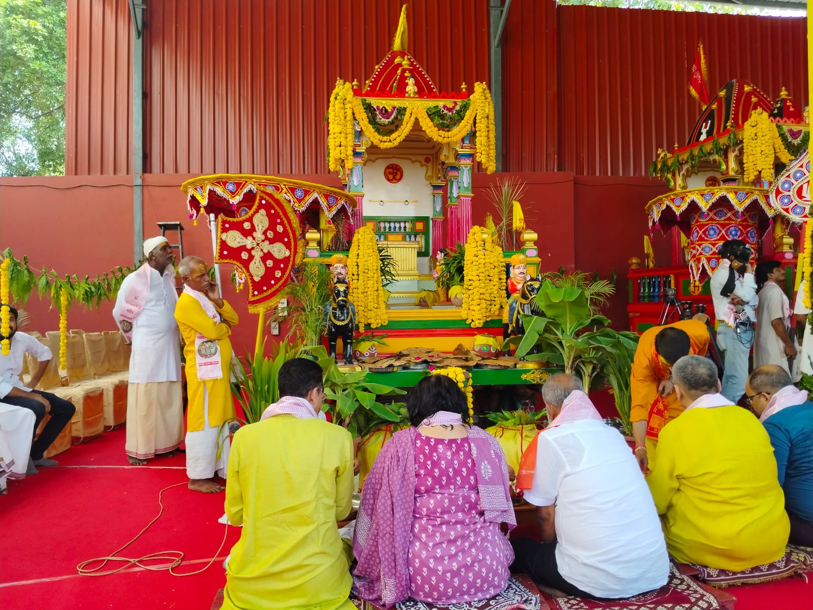 ભગવાનની ચંદનયાત્રા યોજાઈ.