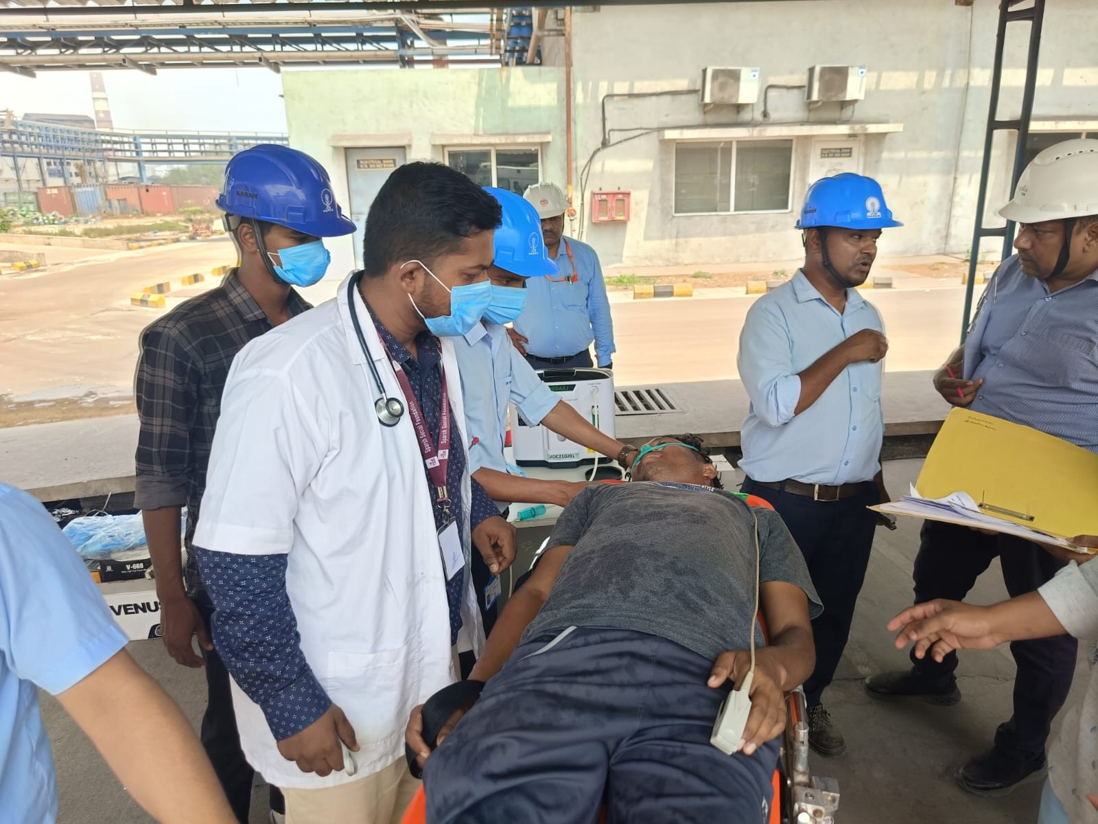 Leakage of chlorine gas in JK Paper Mill located in Songadh of Tapi