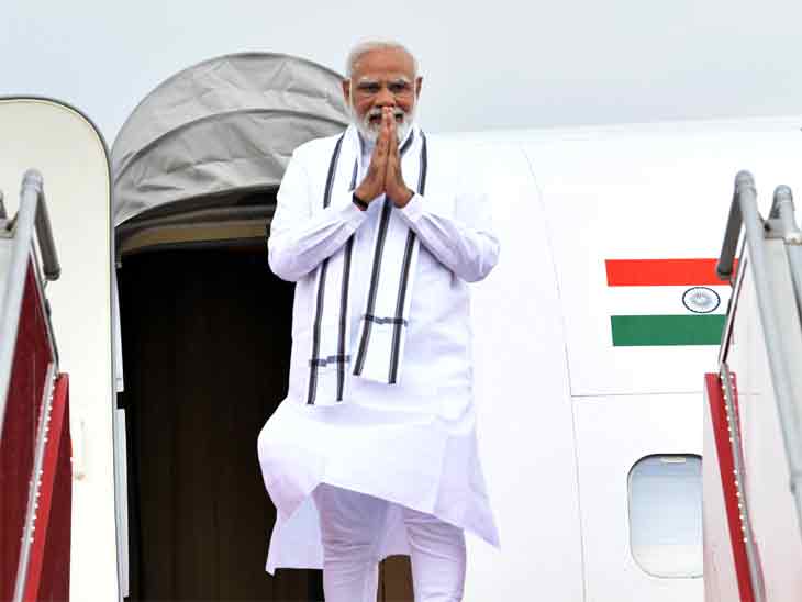 PM narendra modi on two days visit of Gujarat stay at Raj bhavan