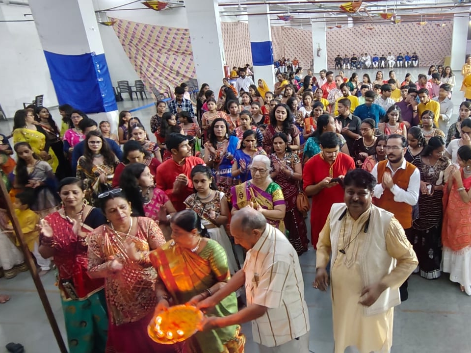 Pre-Navratri Raas Garba Utsav was celebrated jointly by Acharya Academy ...