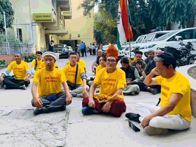 Sonam Wangchuk not allowed to fast on Jantar-Mantar | સોનમ વાંગચુકને જંતર-મંતર પર ઉપવાસ કરવાની મંજૂરી નહીં: કહ્યું- લદ્દાખ ભવન ખાતે અચોક્કસ મુદતના ઉપવાસ પર જશે ...