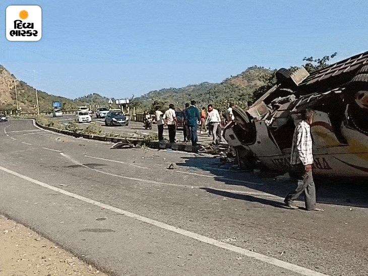 Max crashes into a car as the brakes of the luxury bus fail; 20 people ...