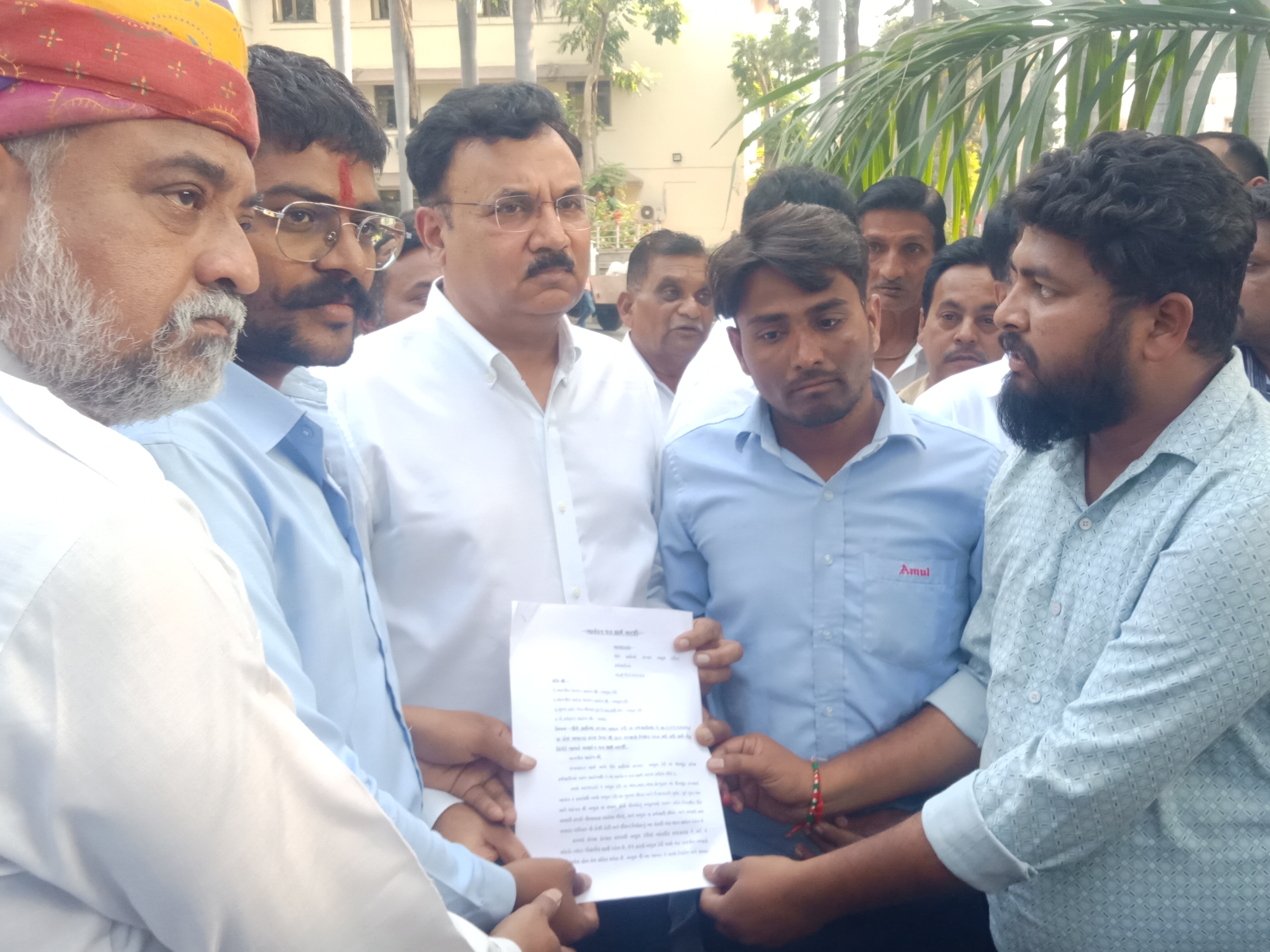 Amul Employees Accomplish our demand.... Taanashahi Nahi Chalengi Over 100 employees ...
