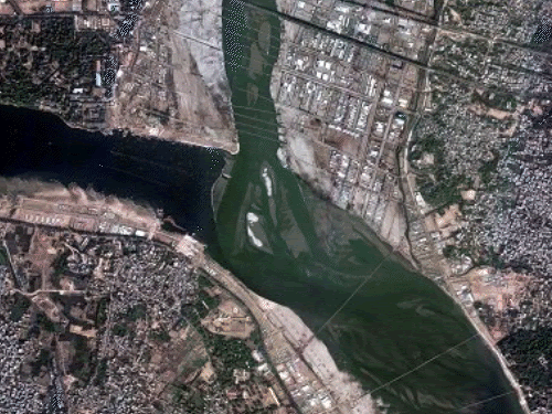ISRO shares satellite photos of Mahakumbh | ઇસરોએ મહાકુંભના સેટેલાઇટ ફોટા  શેર કર્યા: મહાકુંભમાં બન્યો રેકોર્ડ, ત્રિવેણી સંગમમાં 10 કરોડ શ્રદ્ધાળુએ  પવિત્ર ...