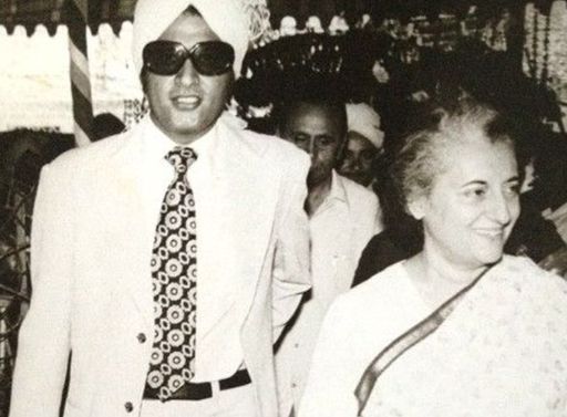 ઇન્દિરા ગાંધી સાથે મનોજ કુમાર