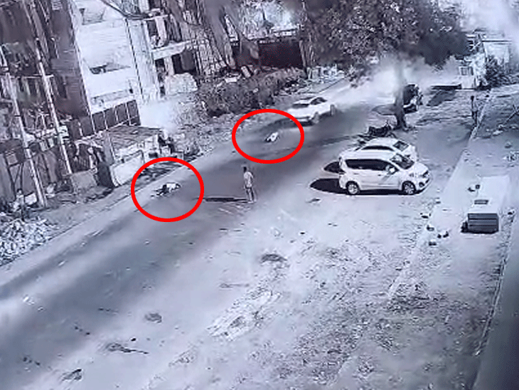 કારે બન્ને યુવકને અંદાજે 50 ફૂટ ઢસડ્યા હતાં