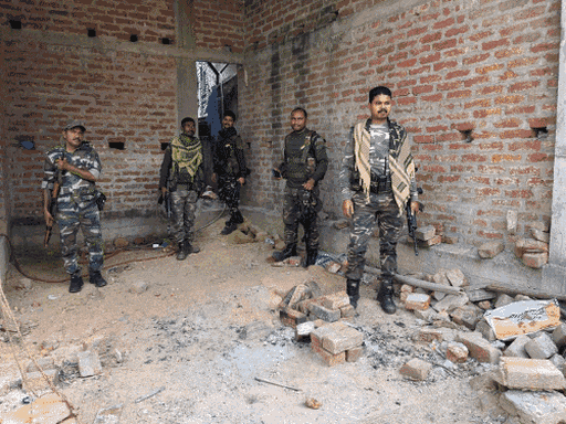 Pahalgam Terror Attack LIVE Photos Video Update | પહેલગામ આતંકવાદી હુમલાની  તપાસ NIA કરશે: સુરક્ષા દળોએ કાશ્મીરમાં 7 આતંકવાદીઓના ઘર તોડી પાડ્યા; ઈરાનના  ...