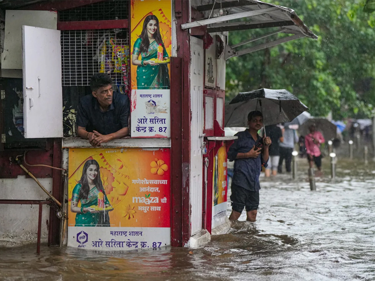 Mumbai submerged, roads turned into rivers | મુંબઈ જળમગ્ન, રસ્તાઓ ...