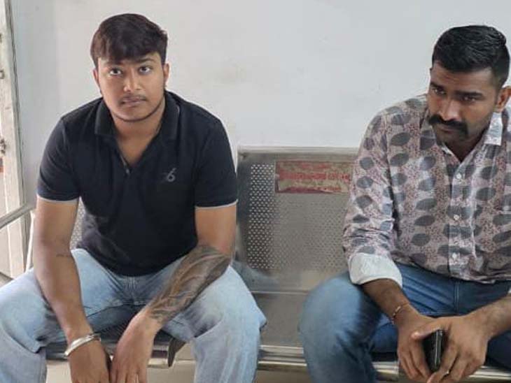 पुलिस ने एनएसयूआई पदाधिकारियों को उनके घरों से हिरासत में लिया।