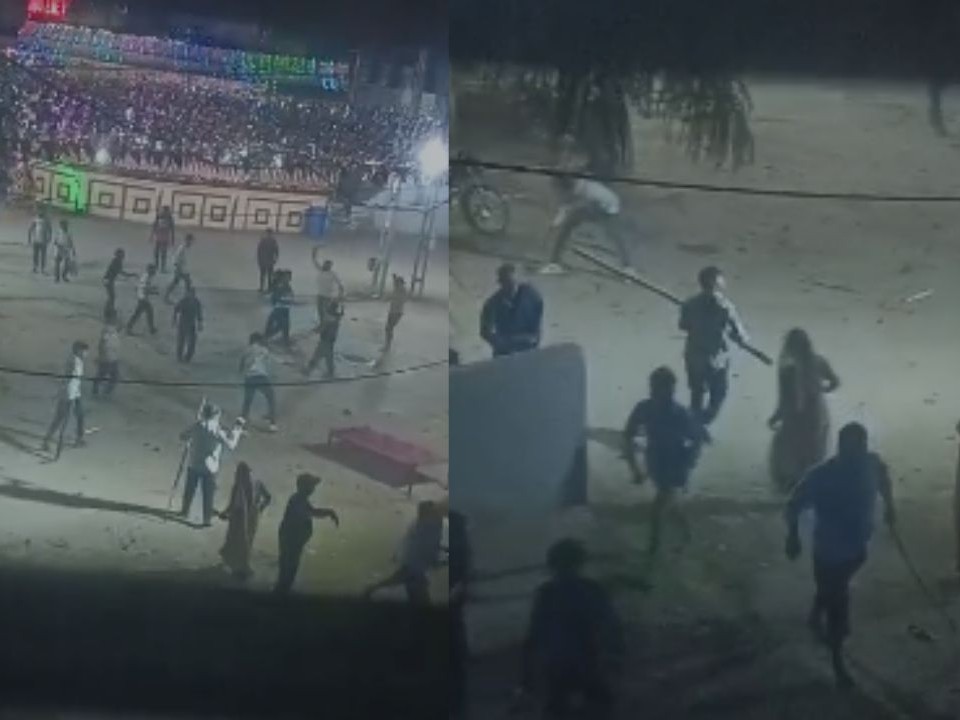 Prantij Majra Group Clash Arson Vandalism | પ્રાંતિજના મજરા ગામે બે જૂથ  વચ્ચે અથડામણ: સામસામે લાકડીઓ ઉછળી, પથ્થરમારો, મકાન અને કારને આગચંપી, 2 લોકો  ઈજાગ્રસ્ત ...