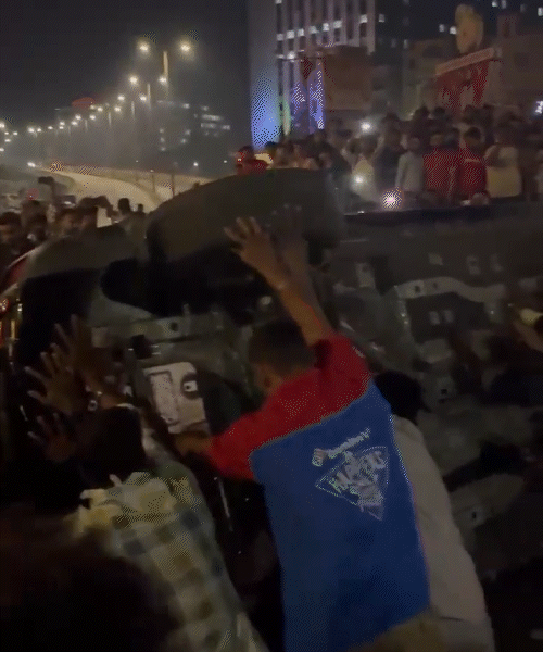 Vadodara drunk driver runs car over sleeping laborers 4-year-old child ...