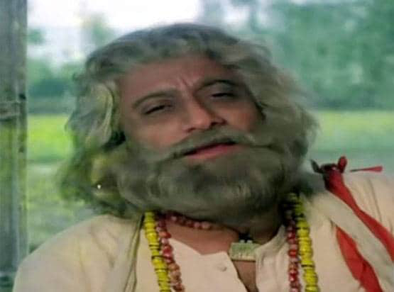 'આદમી મુસાફિર હૈ' ગીત તેમના પર ફિલ્માવવામાં આવ્યું હતું.