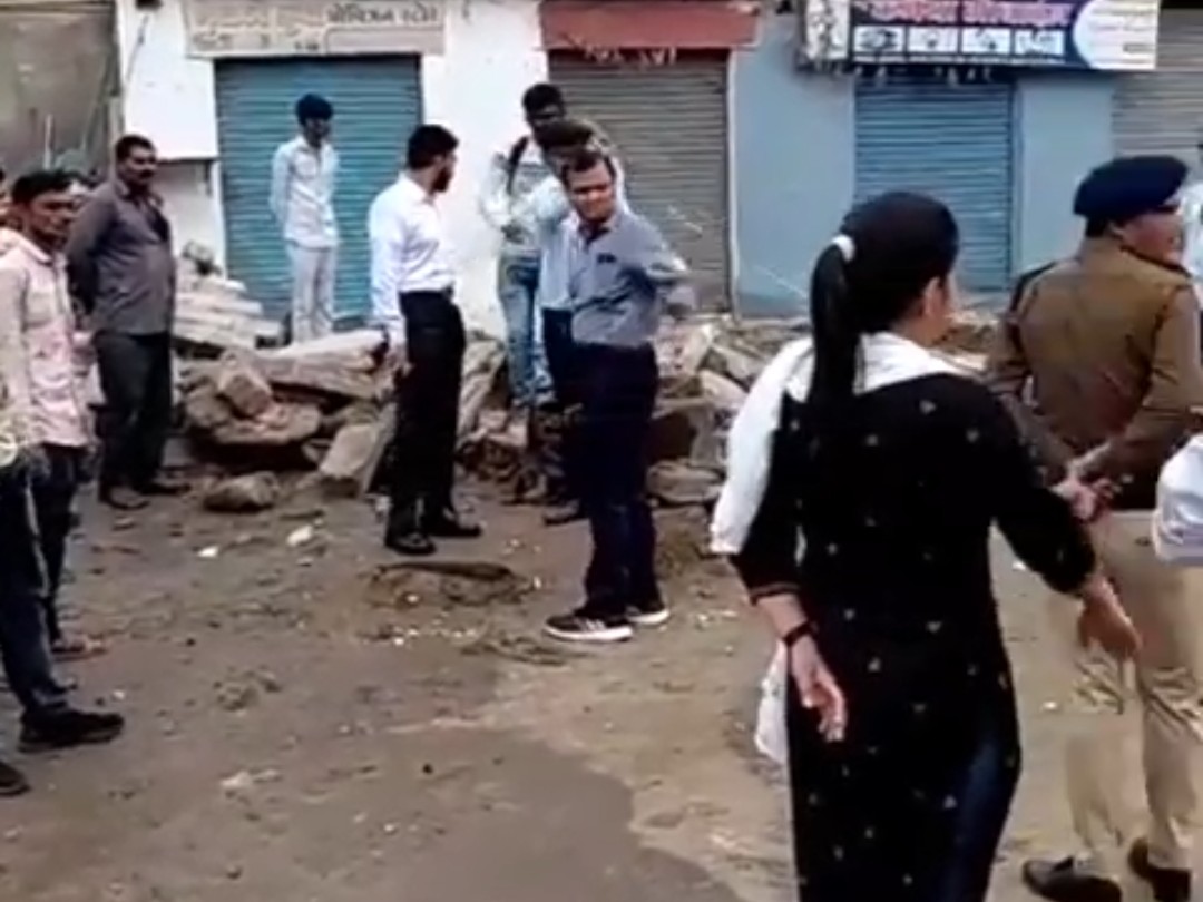 Pressure on Rajpar Road in Morbi removed