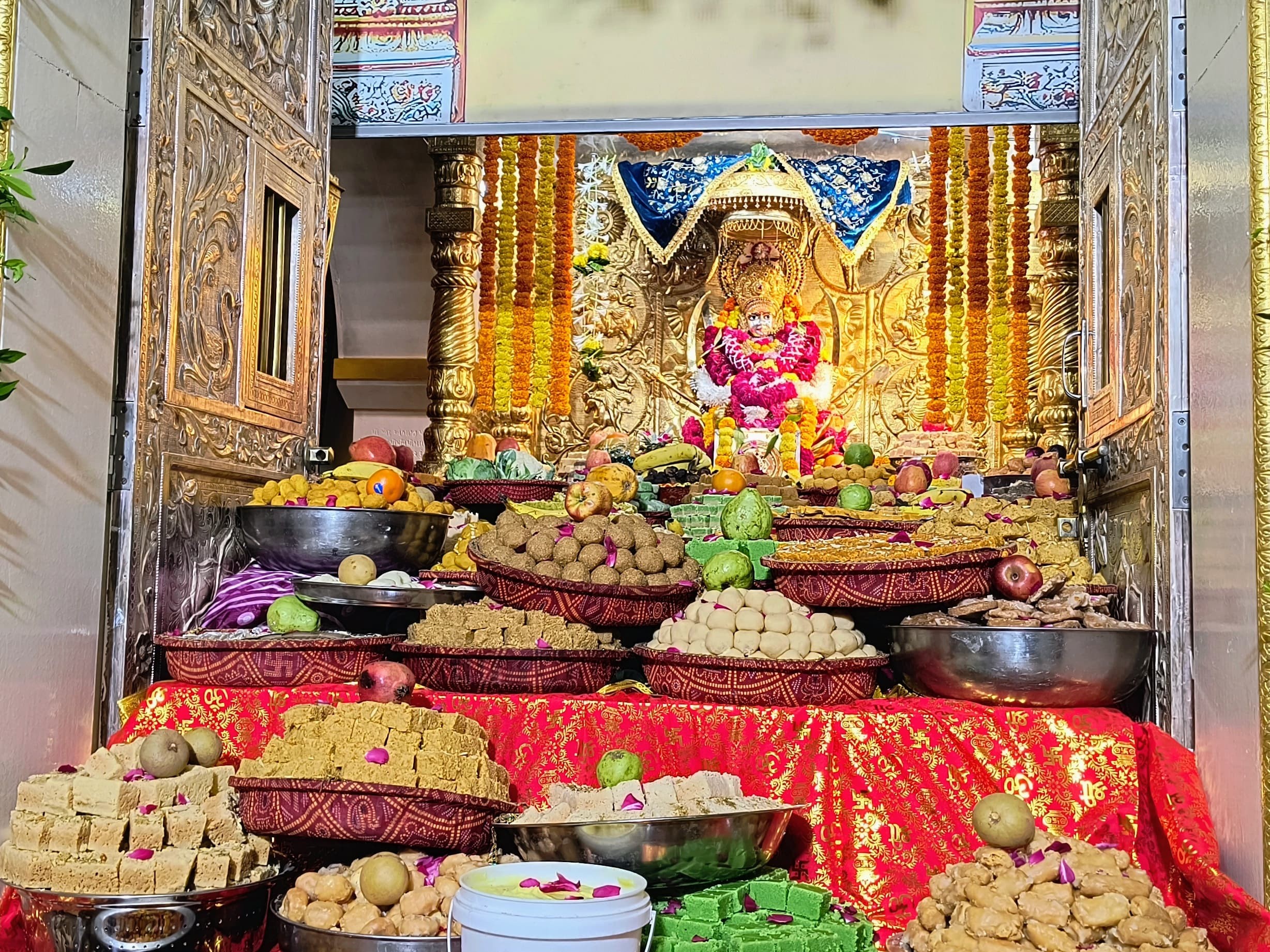 Khedbrahma Ambika Temple hosts 56 Bhog Annakut on Kartaki Poonam ...