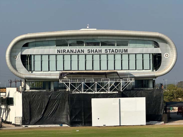 રાજકોટનાં ખંઢેરી ક્રિકેટ સ્ટેડિયમ ખાતે કુલ 11 આંતરરાષ્ટ્રીય મેચ રમાઈ છે