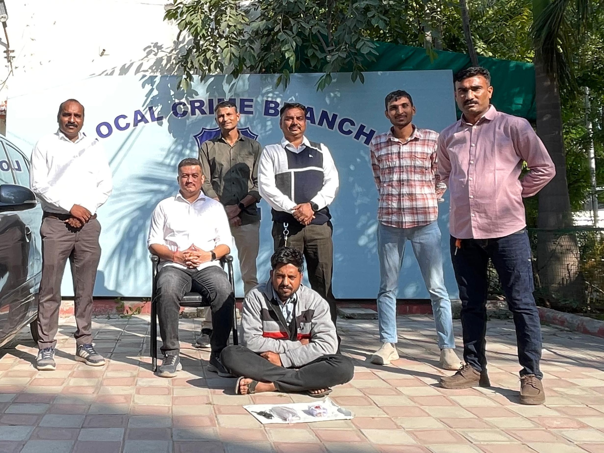 Patan Bus Station Theft Solved LCB Arrests Accused | પાટણ બસ સ્ટેશન પરની  ચોરીનો ભેદ ઉકેલાયો: LCBએ 4.48 લાખના મુદ્દામાલ સાથે એક આરોપીને ઝડપ્યો, બે  ફરાર - Siddhpur News | Divya Bhaskar