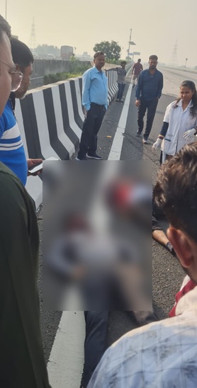 https://mantavyanews.com/accident-truck-bus-on-expressway-two-dead/2025/