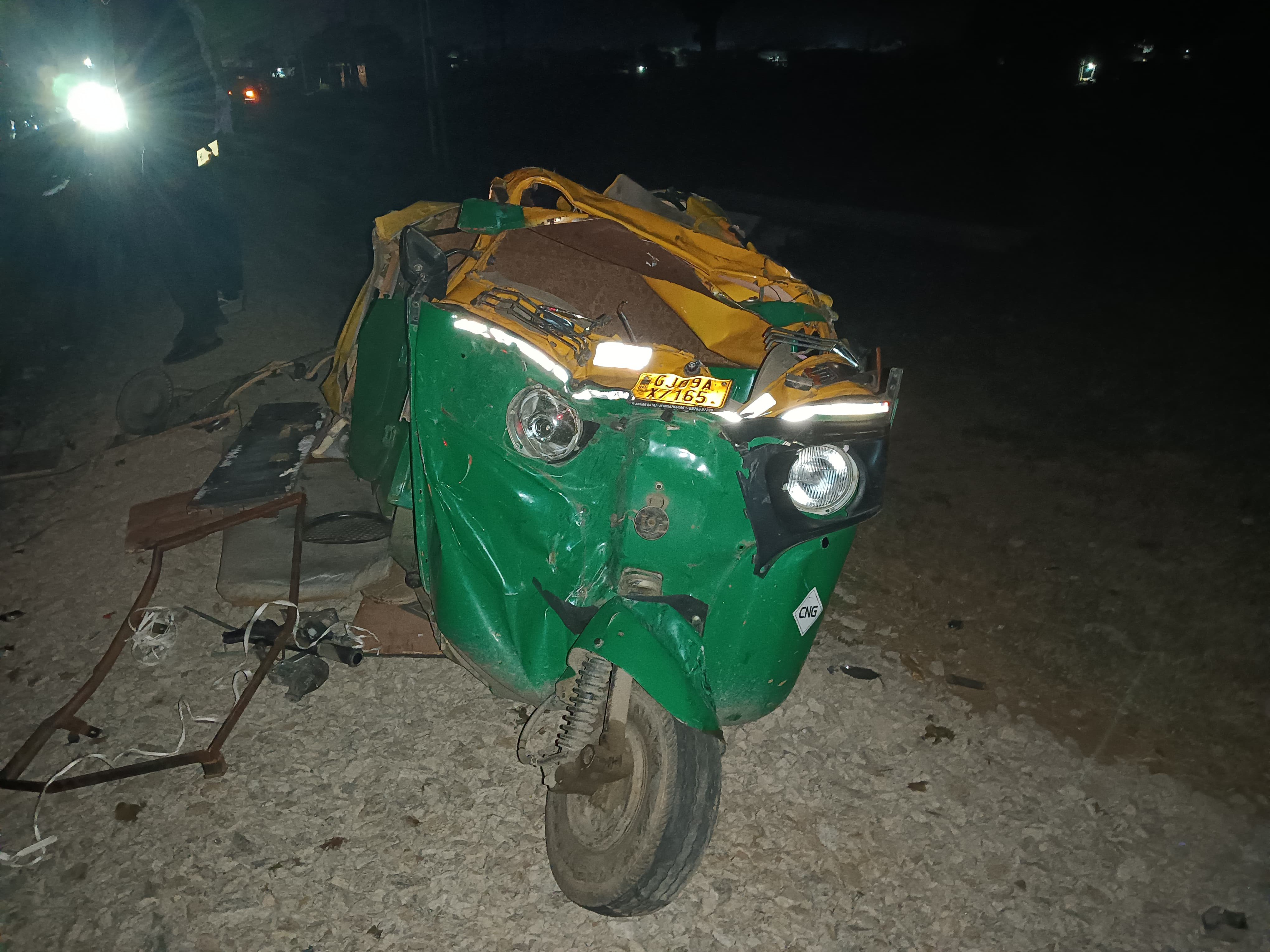 Idar Triple Accident 4 Dead Revas Village Eco Bullet Rickshaw Crash VIDEOS