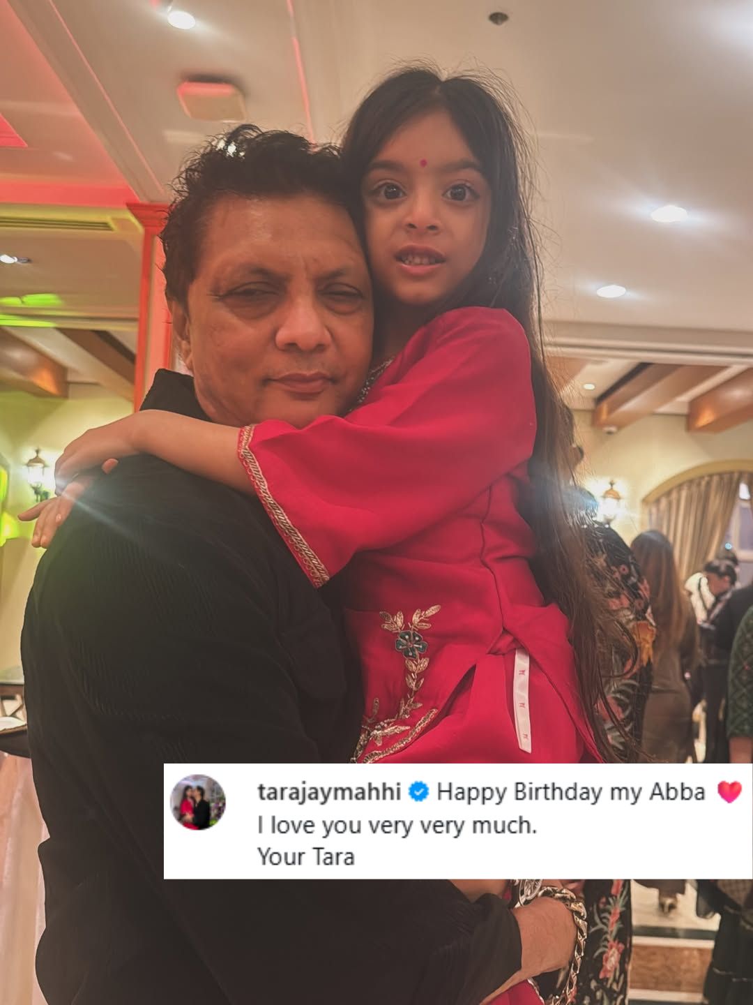 તારાએ 'અબ્બા' નદીમને જન્મદિવસની શુભેચ્છાઓ પાઠવી.