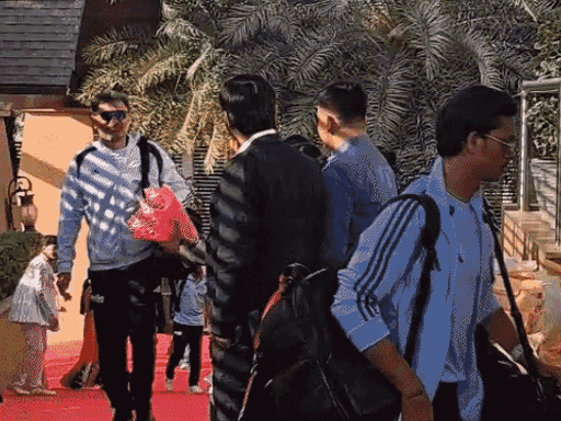 સોમવારે રાજકટો પહોંચેલી ટીમ ઈન્ડિયાનું પરંપરાગત રીતે સ્વાગત કરાયું હતું.