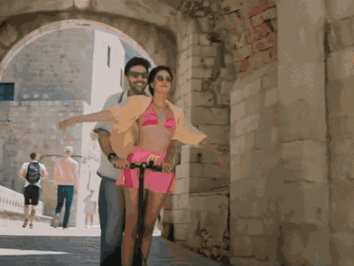 'તૂ મેરી મૈં તેરા મૈં તેરા તૂ મેરી' ફિલ્મમાં કાર્તિક આર્યન અને અનન્યા પાંડે મુખ્ય ભૂમિકામાં છે.