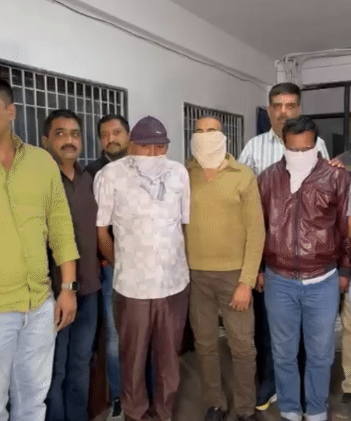 Surat Police Seize Cobra Venom Worth ₹5.85 Crore | Seven Arrested