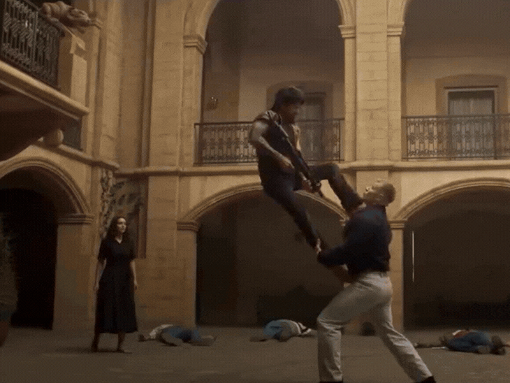 ટ્રેલર એક્શનથી ભરપૂર છે.