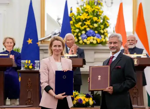 યુરોપિયન યુનિયન (EU)ના વિદેશ નીતિ પ્રમુખ કાજા કાલાસ અને ભારતીય વિદેશ મંત્રી એસ. જયશંકરે 'ભારત-EU સુરક્ષા અને સંરક્ષણ ભાગીદારી' કરાર પર સહી કરી.