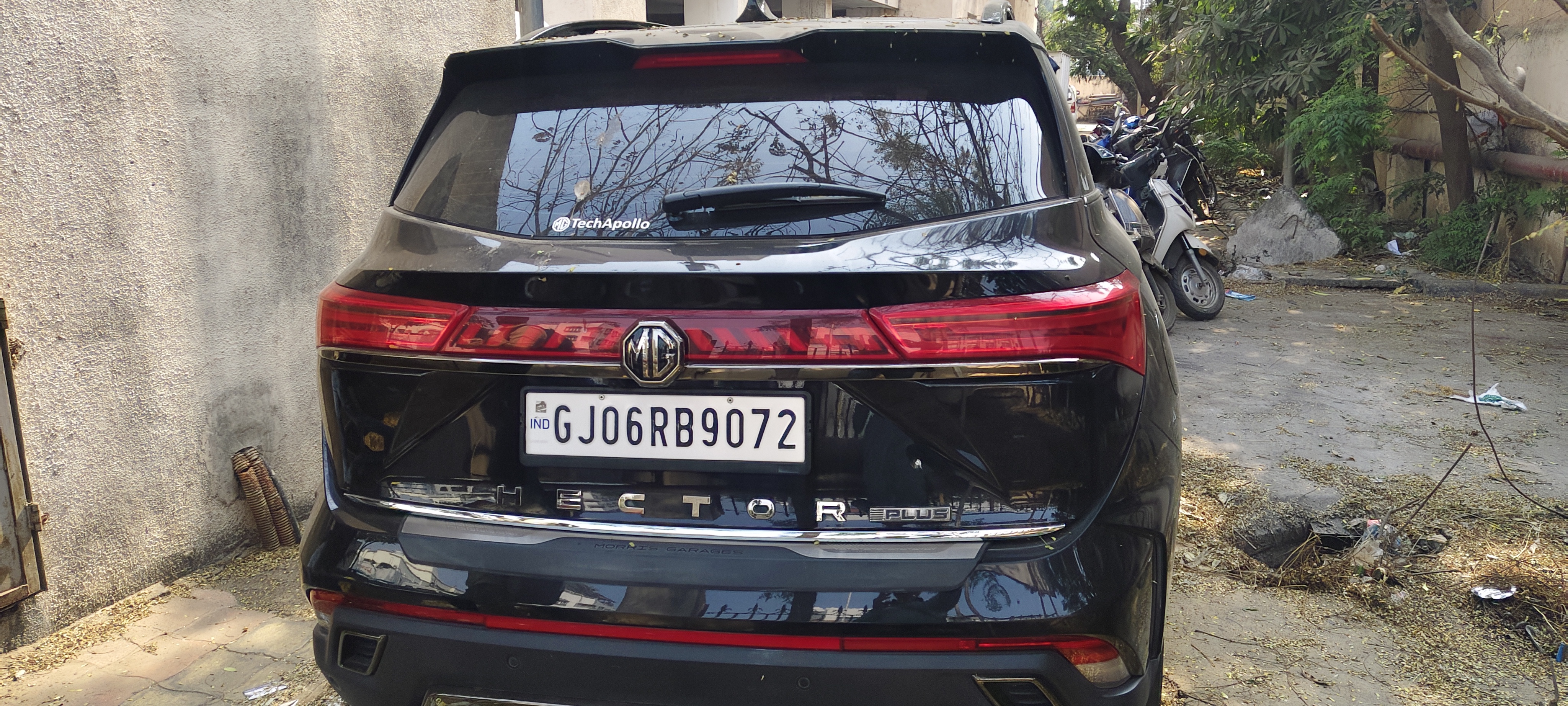 Jacob Martin Drunk Driving Accident in Vadodara | Former Cricketer Booked
